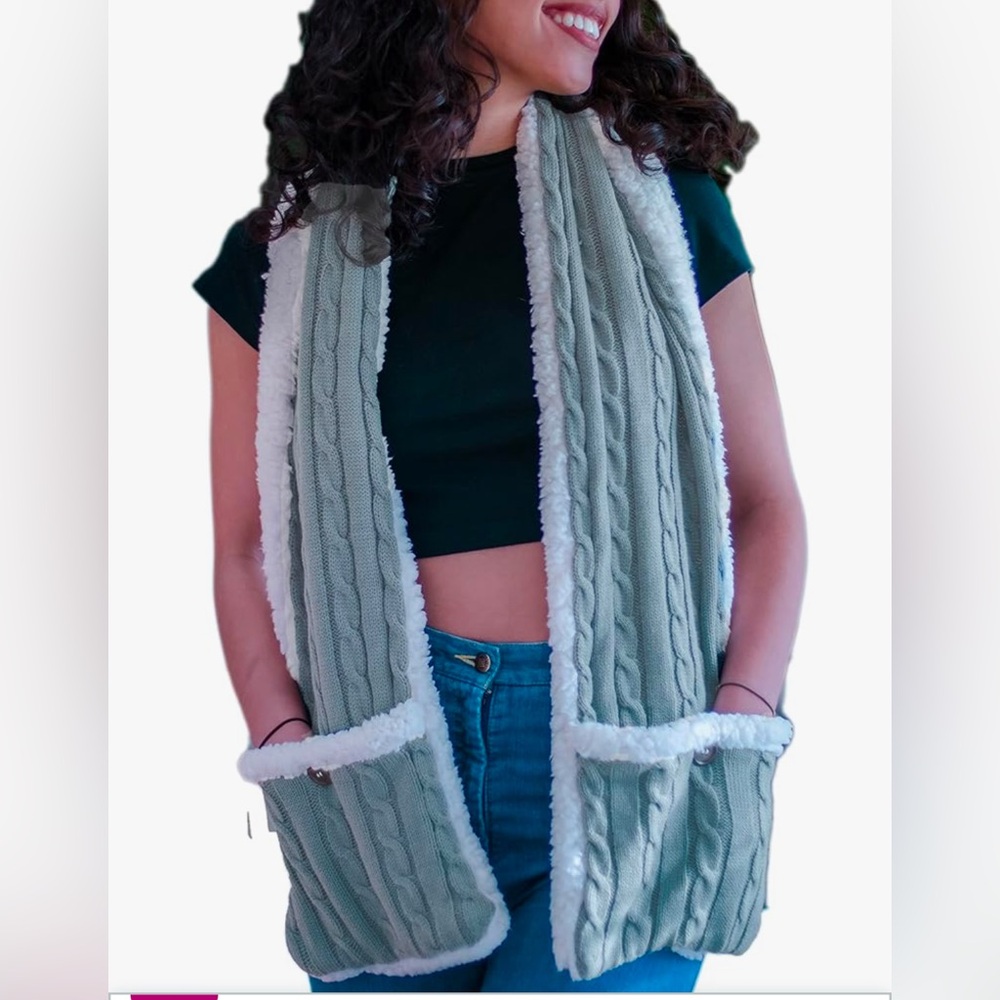 New women charcoal cable knit thick sherpa cozy hand pocket casual shawl scarf